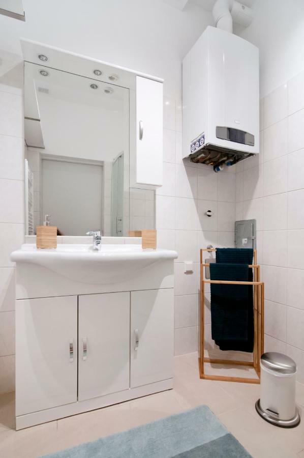 Stylish Self-Check-In Apartment With 2 Bedrooms Виена Екстериор снимка